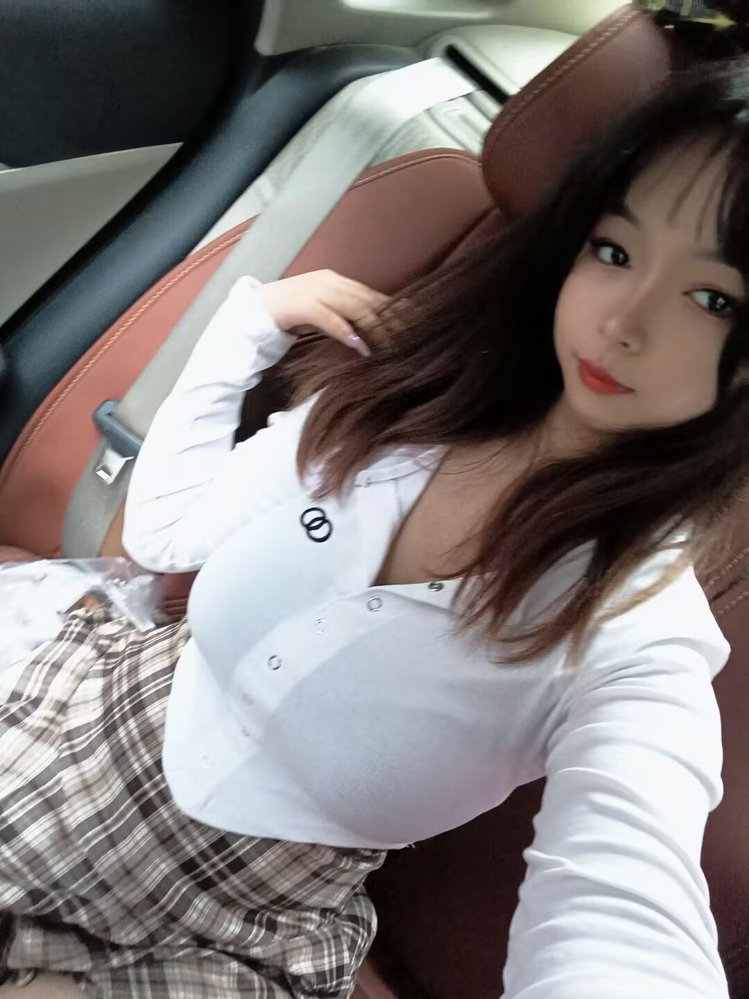 童颜巨乳大奶妹！