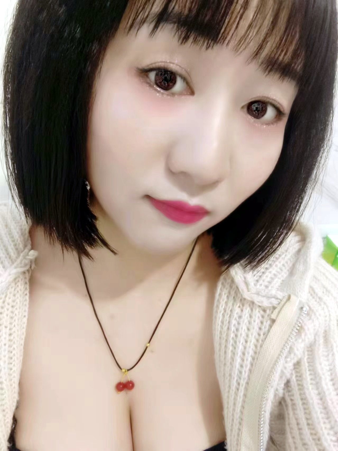 同安包夜短发巨乳白净骚逼少妇