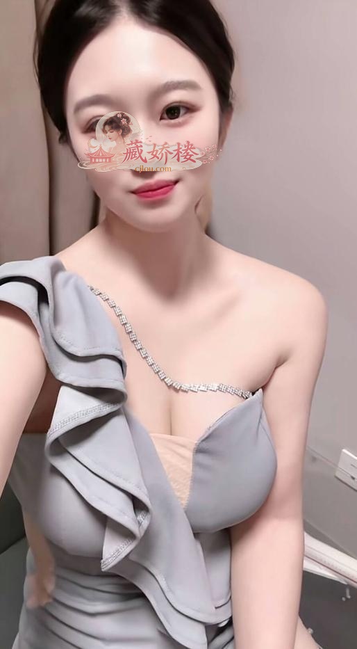 诱人的奶子玩过都说极品